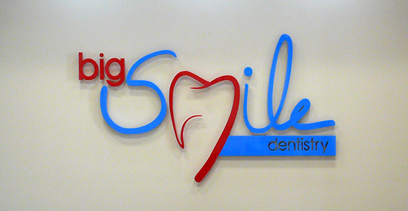 Interior sign — Smile